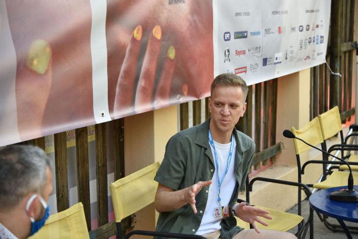 Παρουσίαση σκηνοθετών, Παρασκευή